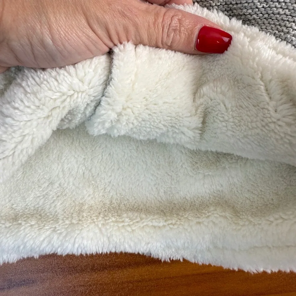 Baby Gap Gray Knit Hooded Cardigan Jacket with Bear Ears 6 12‎ Months